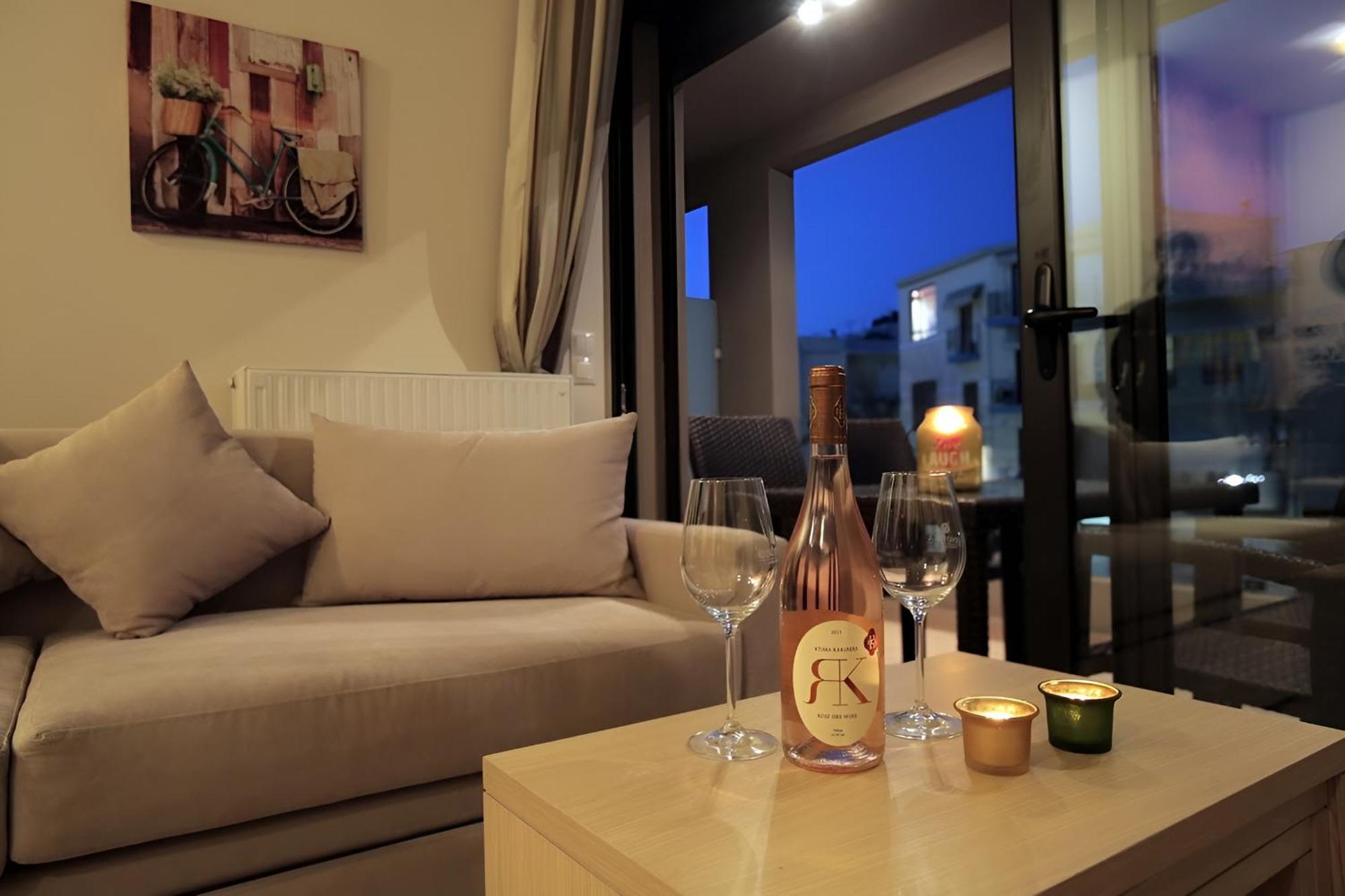 Onyx City Center Apartment With Parking Iraklio Eksteriør bilde